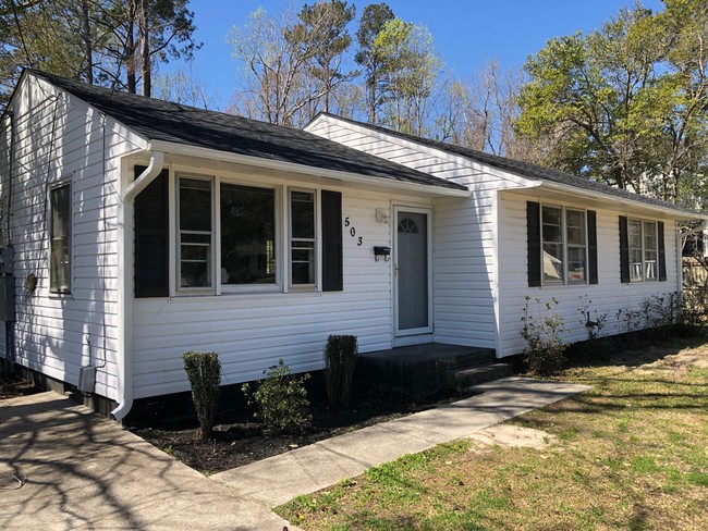 Building Photo - 503 Henderson Dr