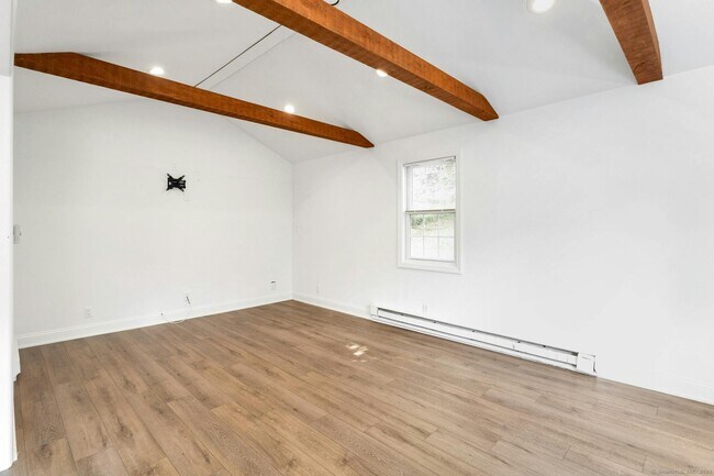 Building Photo - 124 Minturn Pl