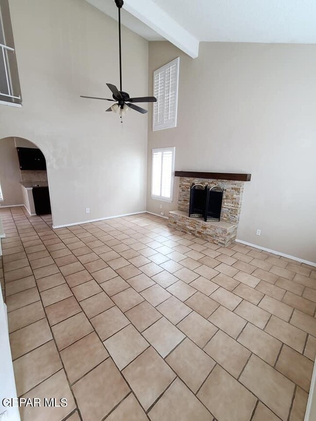 Building Photo - 765 Colchester Dr