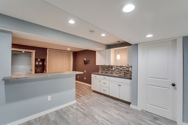 Building Photo - Beautiful 4 bed 3.5 Bath House in NE Fort Collins!