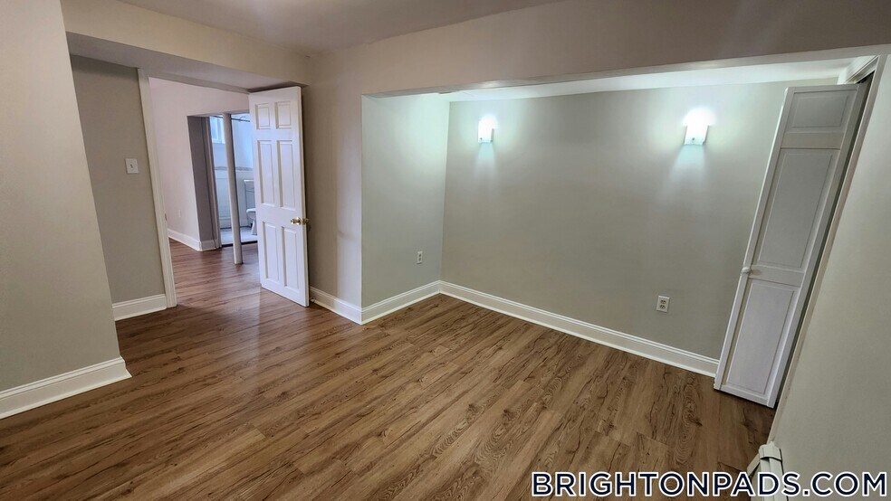 Building Photo - 69 Chiswick Rd