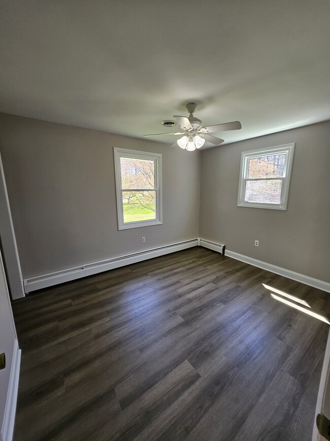 Building Photo - 4738 Grand Valley Rd