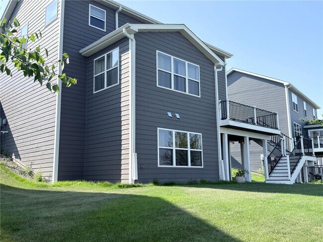 Building Photo - 4809 Stable View Dr