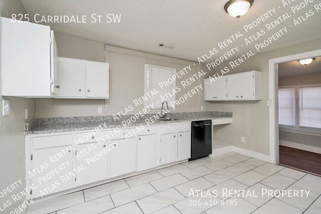 Building Photo - 825 Carridale St SW