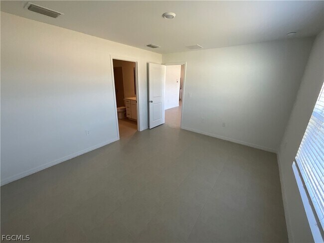 Building Photo - 17236 Cantu Ct