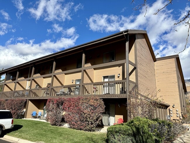 Building Photo - 3615 N Wolf Creek Dr