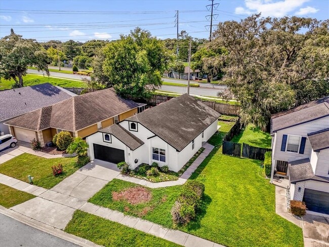 Building Photo - 350 Lakebreeze Cir