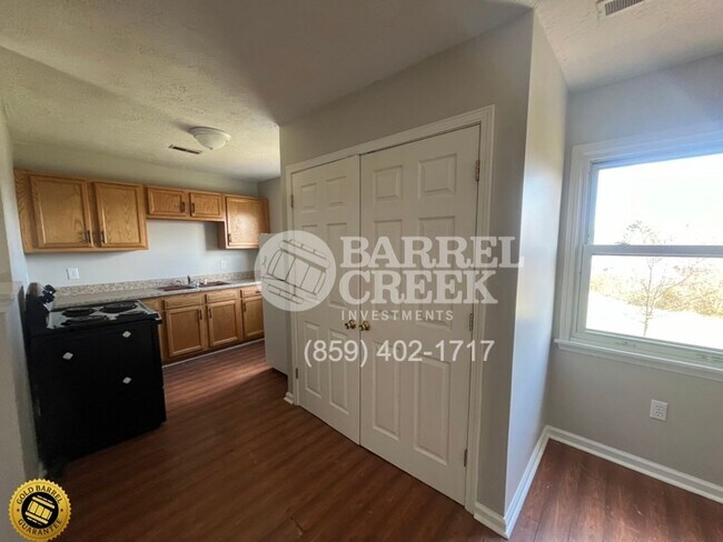 Building Photo - 108 Chase Ln