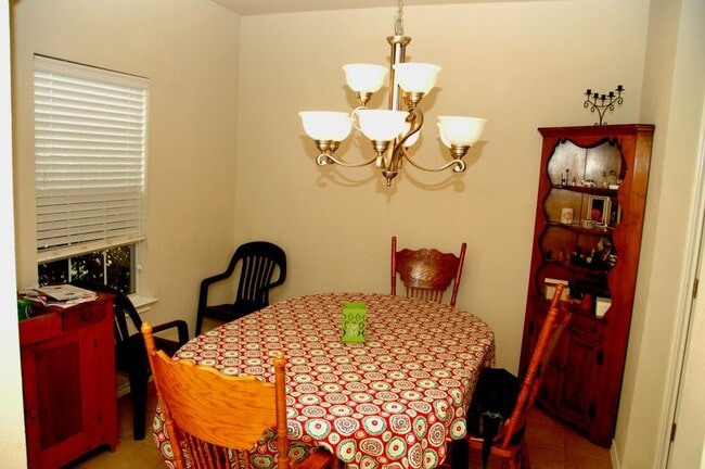 Building Photo - 3229 Long Day Dr