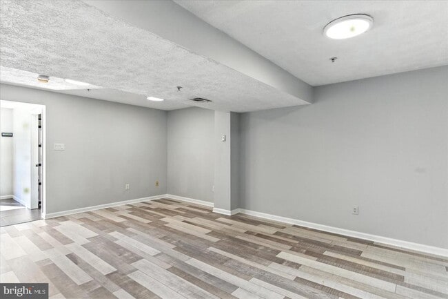 Building Photo - 1065 Jeanett Way