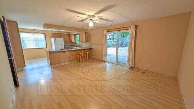 Building Photo - 15166 SE Topaz Ave