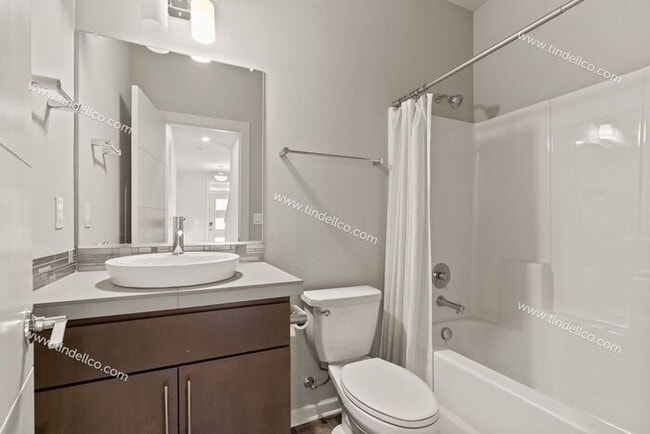 Building Photo - Sleek 3BR, 3.5BA Smart Home on Quiet Corner Lot – Don’t Miss This Happy Valley Gem!