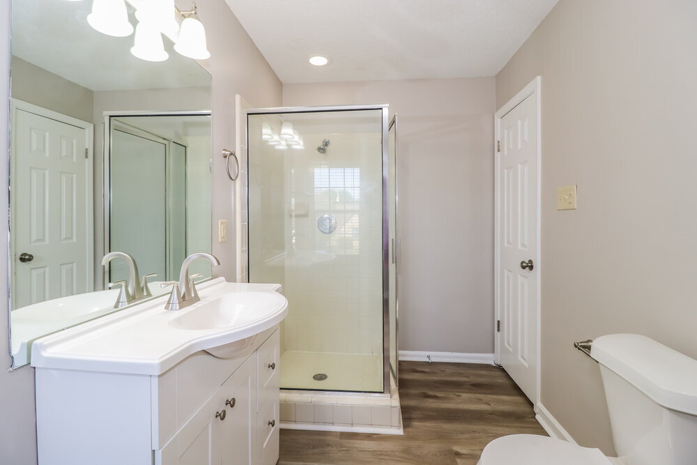 Building Photo - 2535 Clydes Place Cove