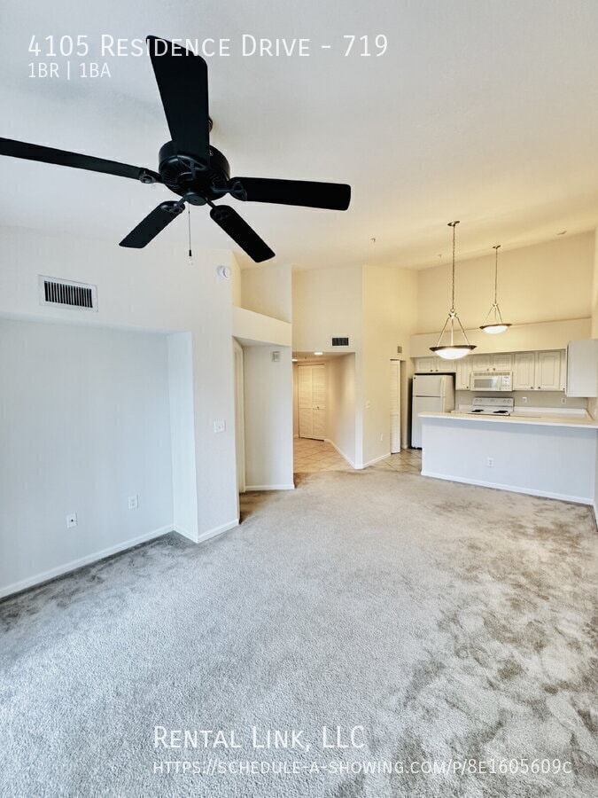 Building Photo - 4105 Residence Drive