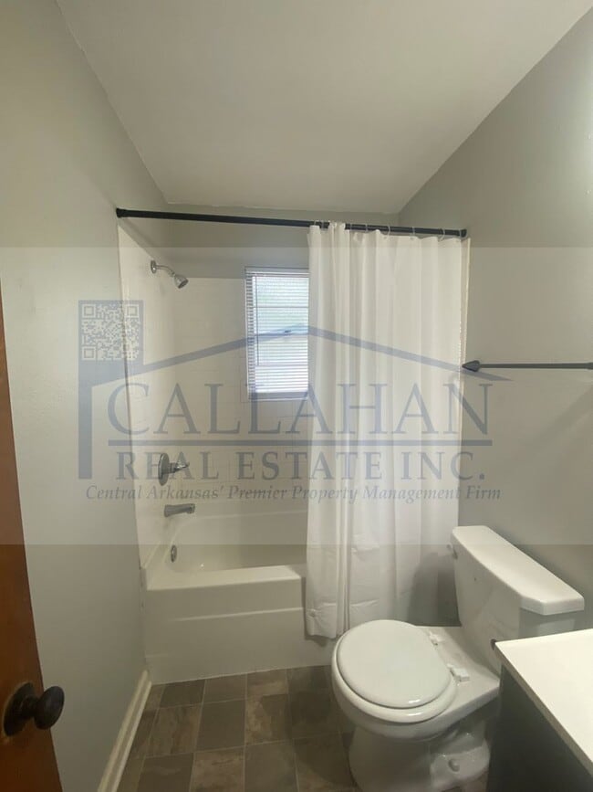 Building Photo - Park Hill 2 Bedroom