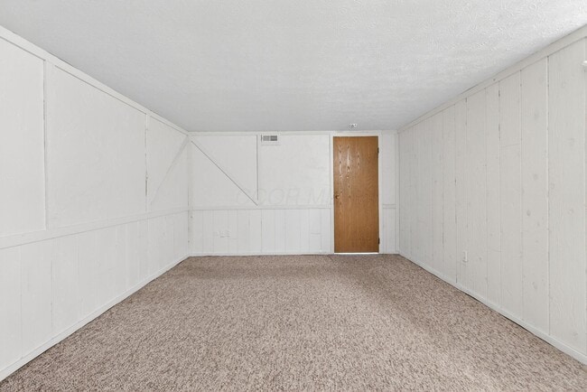 Building Photo - 6462 Brookedge Ct