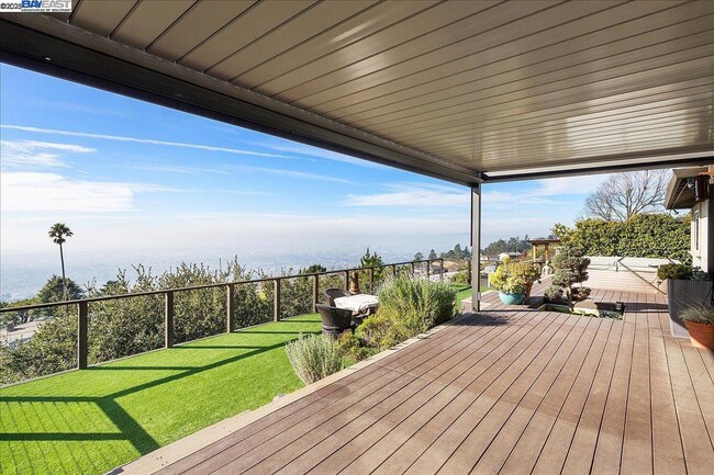 Building Photo - 75 Chadbourne Way