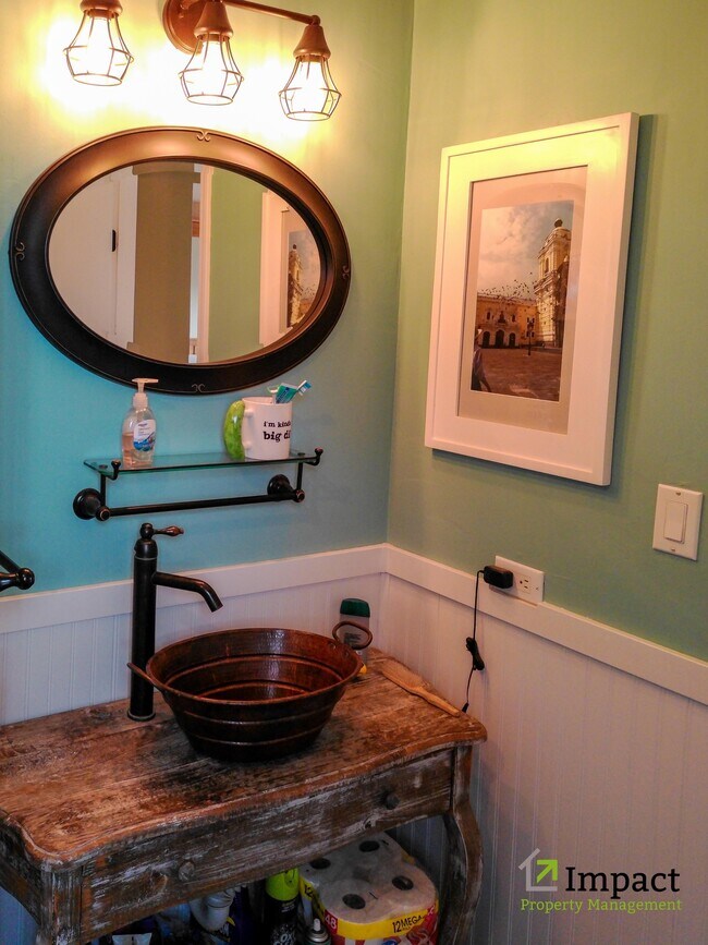 Building Photo - 5005 Sunbird Cliffs Dr