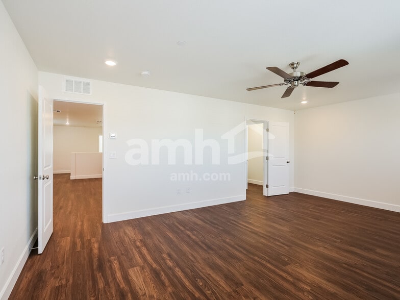 Building Photo - 317 Cape Seville Pl