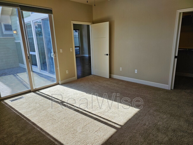 Building Photo - 11136 Desert Sky Loop