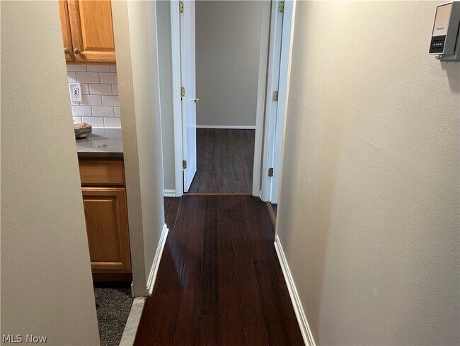 Building Photo - 23875 David Dr