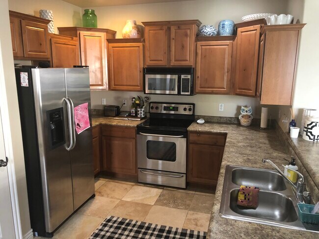 Building Photo - 1612 W 3180 N