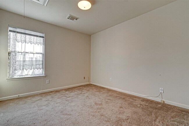 Building Photo - 2642 Skyview Trace Ct