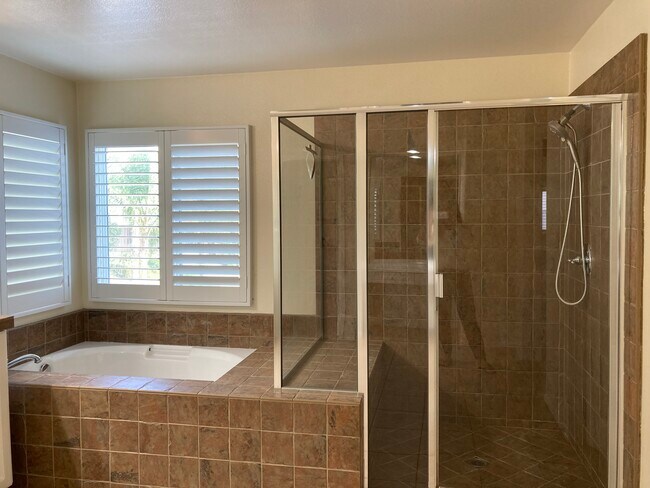 Building Photo - 45374 Willowick St