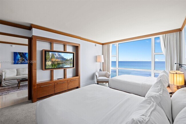 Building Photo - 6801 Collins Ave