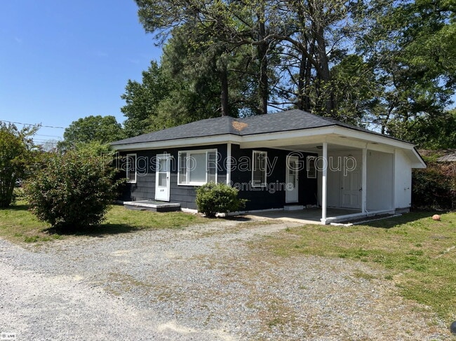 Building Photo - 114 Blaire Ln