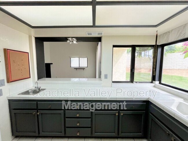 Building Photo - 45414 Driftwood Dr