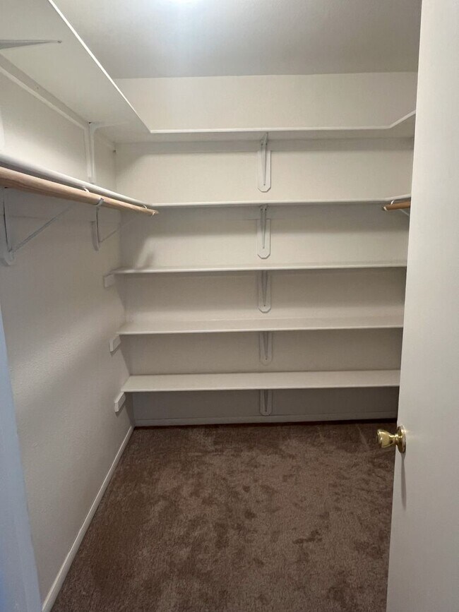 Building Photo - Three Bedroom, Three Bath Home with Open F...