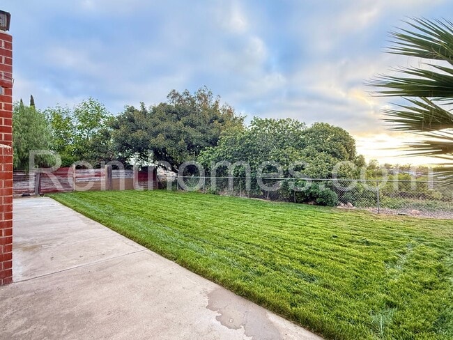 Building Photo - 5281 Constitution Rd