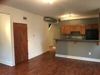 Building Photo - 3947 Mintwood St