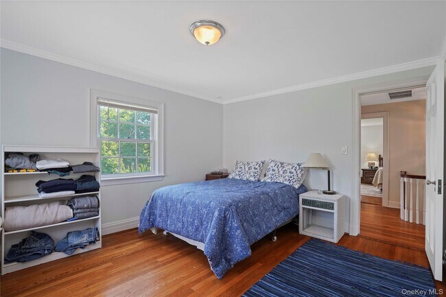 Building Photo - 30 Summit St