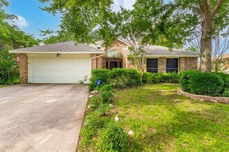 Building Photo - 7022 Escondido Dr