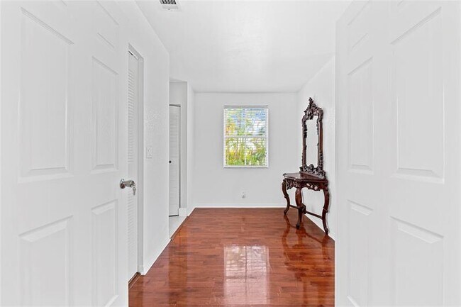 Building Photo - 7359 Cypress Dr