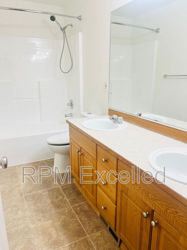 Building Photo - 31092 119th Ave SE