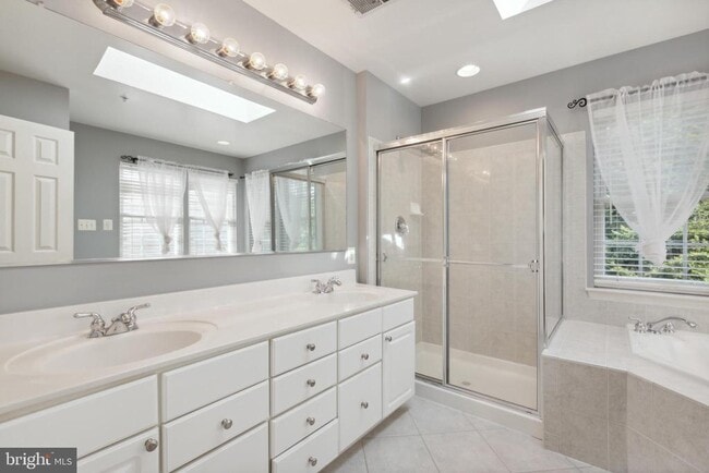 Building Photo - 2482 Jostaberry Way