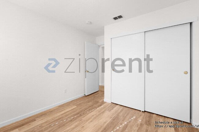 Building Photo - 8361 Delicato Way