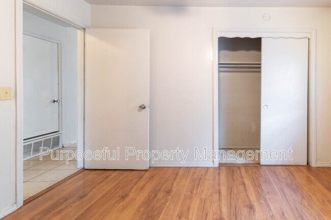 Building Photo - 1324 SW 61st Terrace