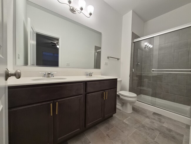 Building Photo - 4391 Chelsea Mnr Cir