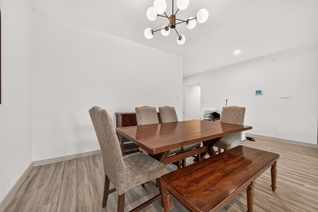 Building Photo - 3939 Hordley Ter Trl
