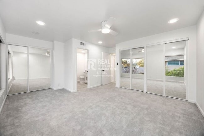 Building Photo - 963 Glencliff St