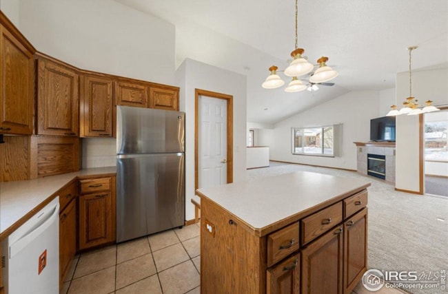 Building Photo - 2615 Anemonie Dr