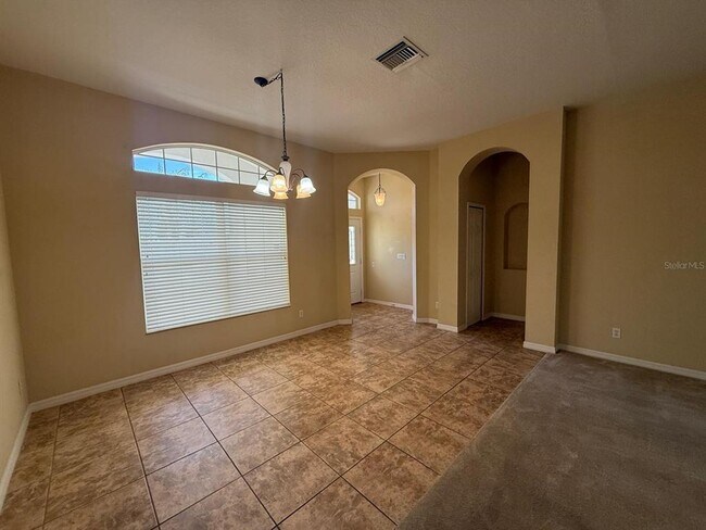 Building Photo - 5111 Ironsides Ct