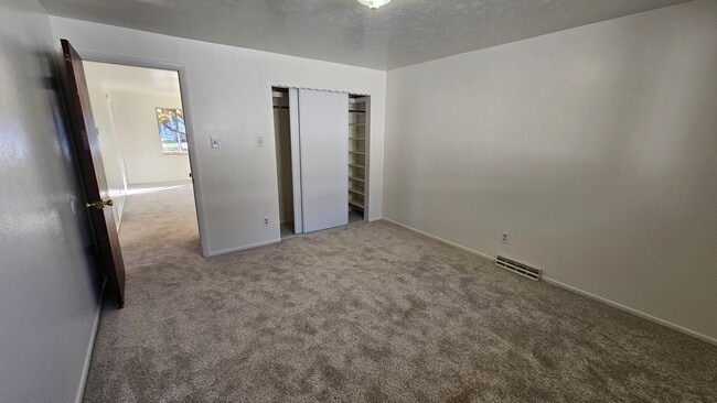 Building Photo - Multi Family Ranch Home in Westminster