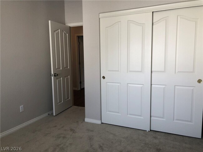 Building Photo - 7204 Buglehorn St