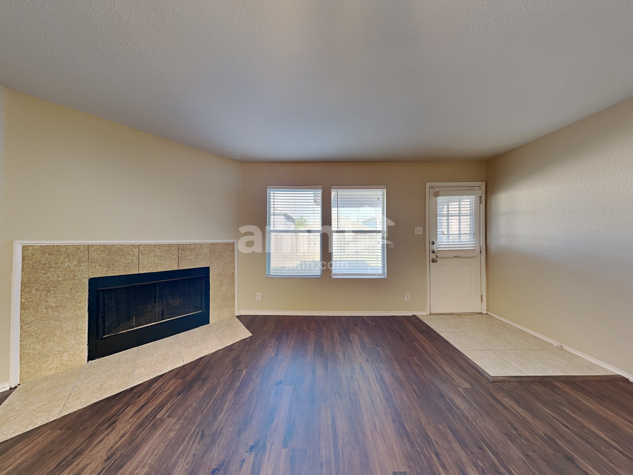 Building Photo - 8438 Silver Brush