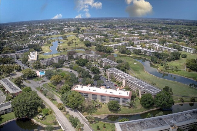 Building Photo - 1801 Eleuthera Point